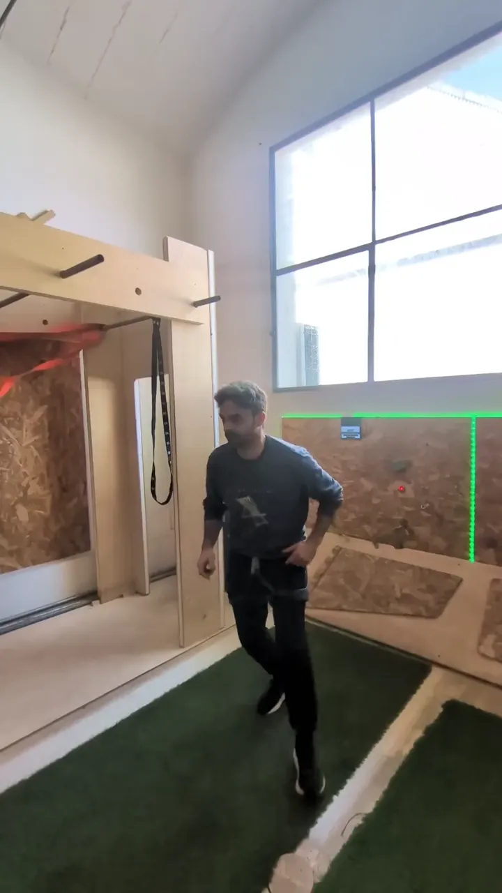 Un movimiento entrenado en Rockfit, en el centro de Carrer de Mèxic